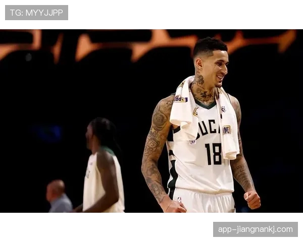 库兹马转为无球掩护 拉开空间提升得分效率