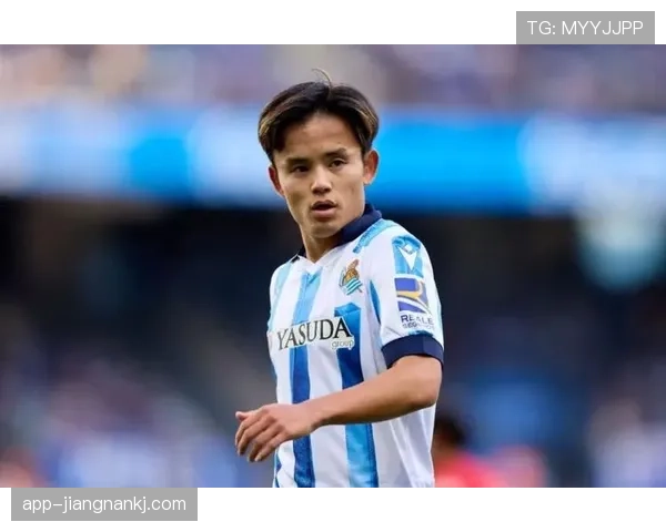 久保建英高位压迫下的回防与拼抢贡献解析