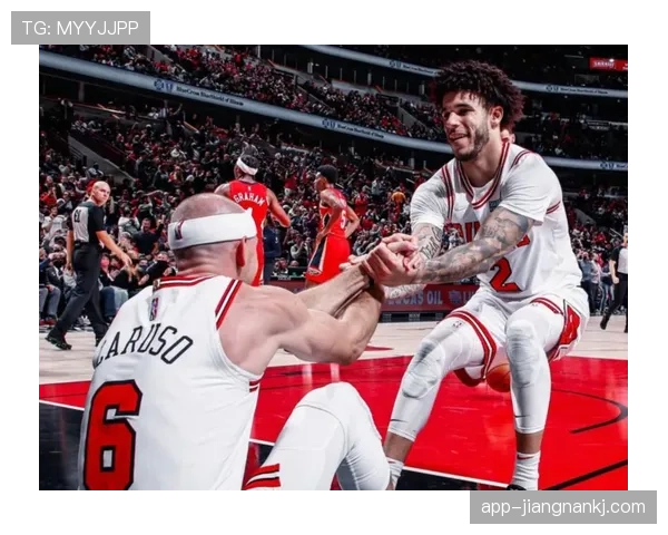 杰克逊二世利用挡拆提升外线火力拉开球队进攻空间